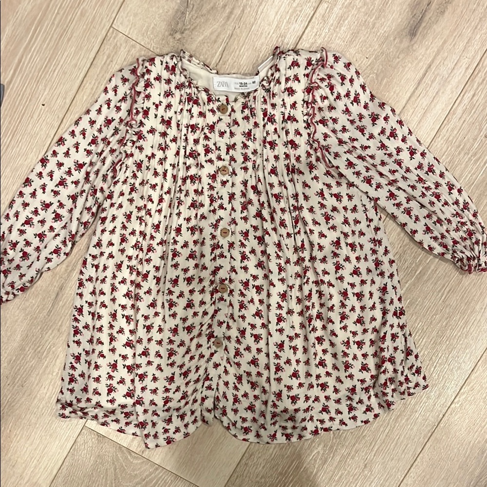 Zara Red and White Flowy Blouse with Long Sleeves